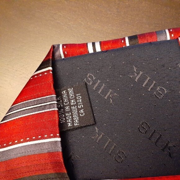 Saverio Milan Italy Silk Tie Red Gray Black Stripe - Picture 4 of 4